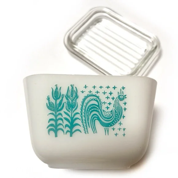 Vintage Pyrex Amish Butterprint 501 Refrigerator Dish with Lid